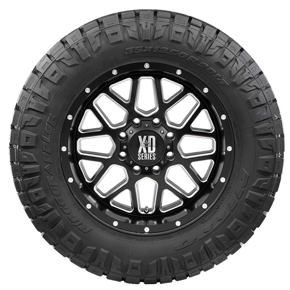 265/70R18 116T Tire W98435