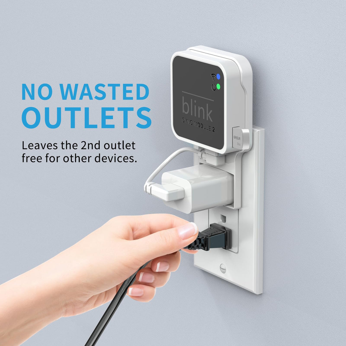 256GB USB Flash Drive with Outlet Wall Mount Q6583
